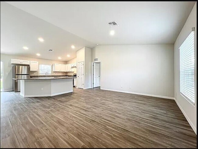 Building Photo - 1492 Biscayne Dr