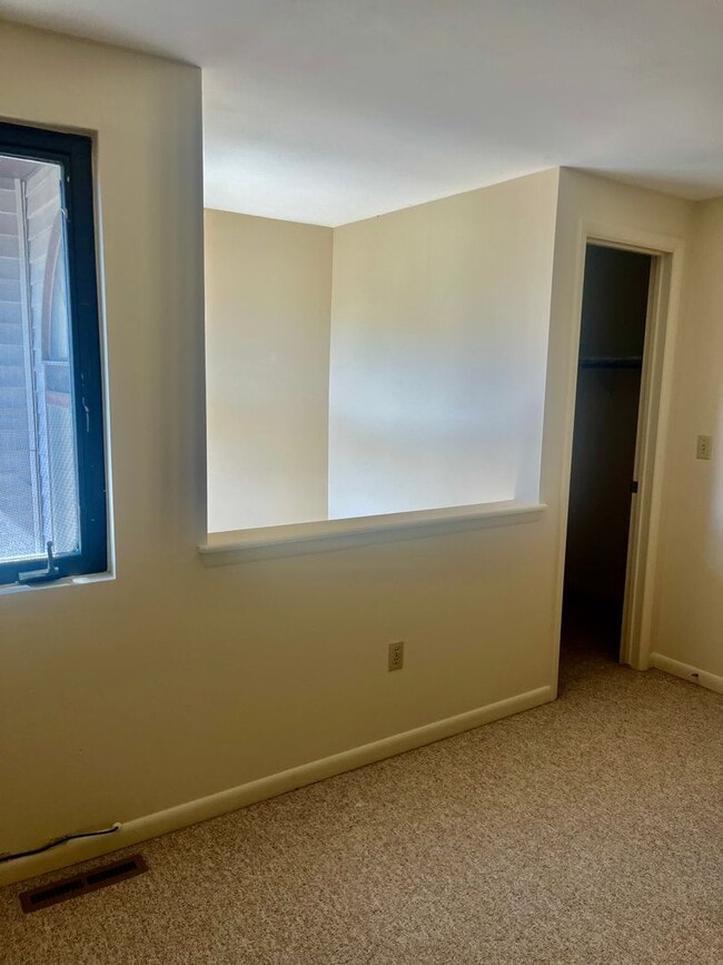 Building Photo - 8474 Bubbling Springs Dr