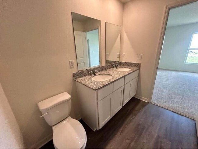 Building Photo - 1256 Stone Ridge Cir