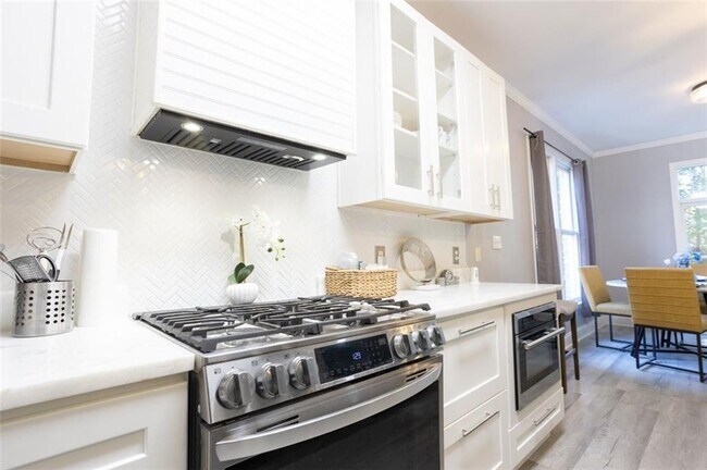 Building Photo - 4867 Pinnacle Dr