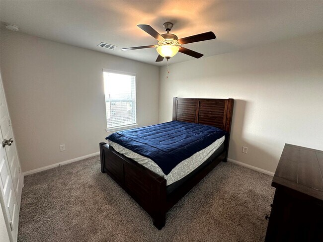 Building Photo - 7076 Silverleaf Oak St