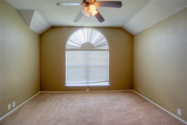 Building Photo - 11161 Balcones Dr