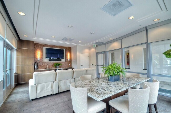 Building Photo - 1262 Kettner Blvd