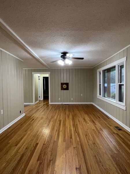 Building Photo - Ranch home on a country setting in Hardin ...