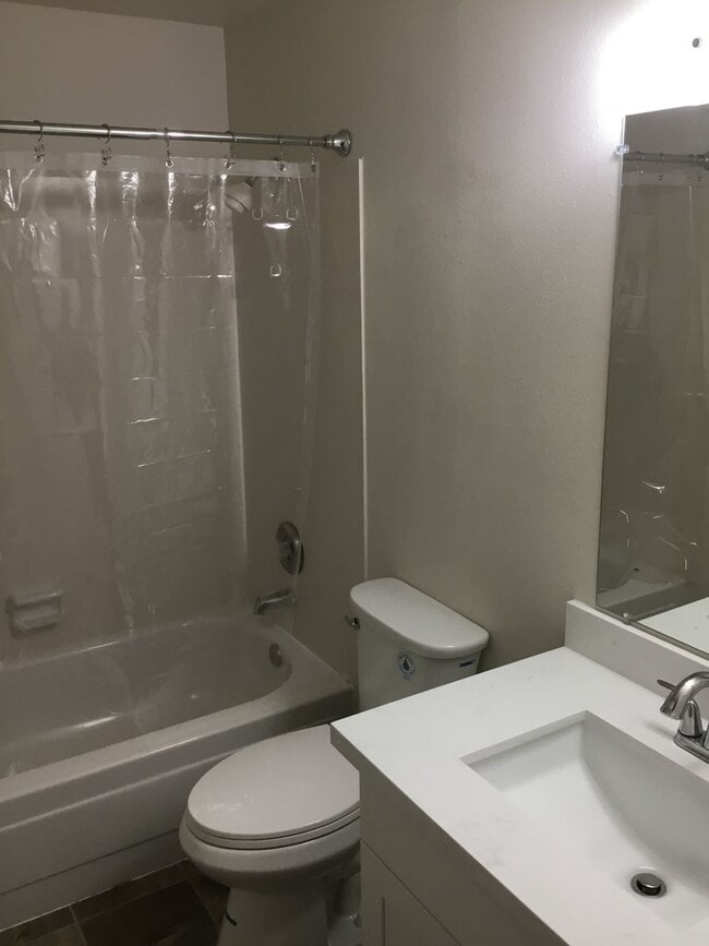 Building Photo - 3 Bedroom East Hill Home - $3,100/month