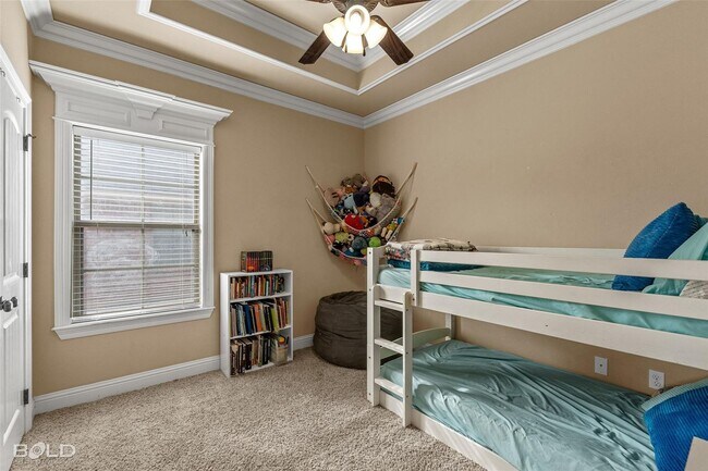 Building Photo - 337 Wood Springs