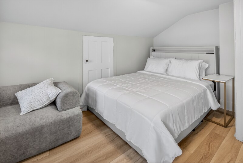 Building Photo - 38 Hamilton St