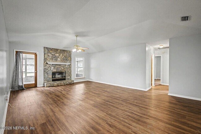 Building Photo - 8472 Bandera Cir W