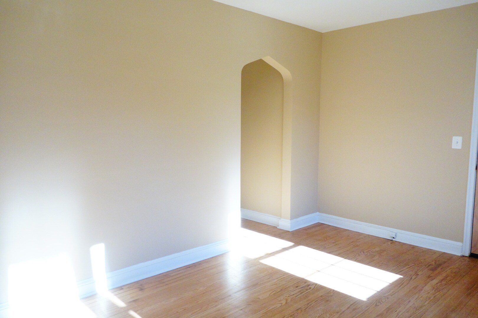 Building Photo - 8413 Flower Ave