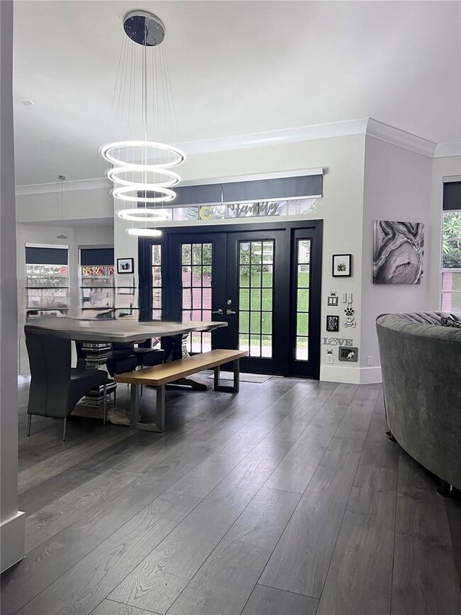 Building Photo - 1371 Bayview Cir