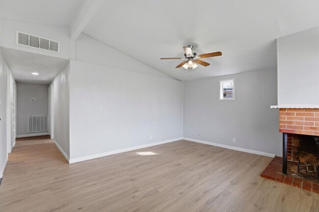 Building Photo - 5741 39th St