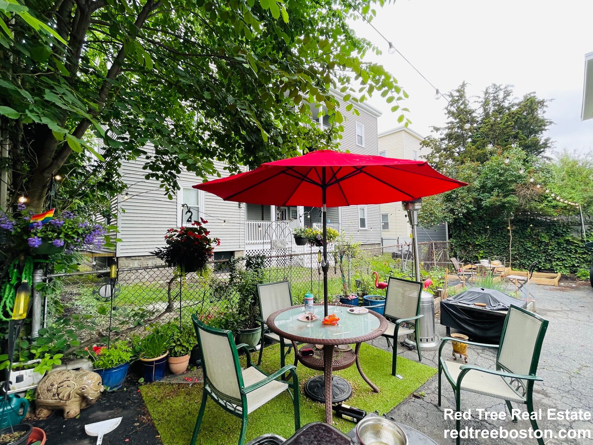 Building Photo - 10 Houghton St