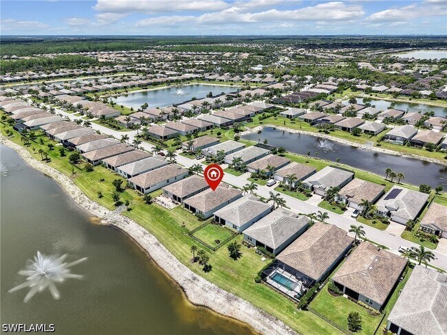 Building Photo - 28029 Sanibel Sands St