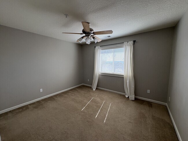 Building Photo - 10630 SW Kable St