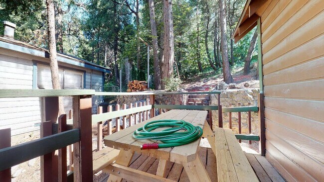 Building Photo - Coming Soon! Turn-key 1 Bedroom, 1 Bath Cabin for Lease in Crestline, California!