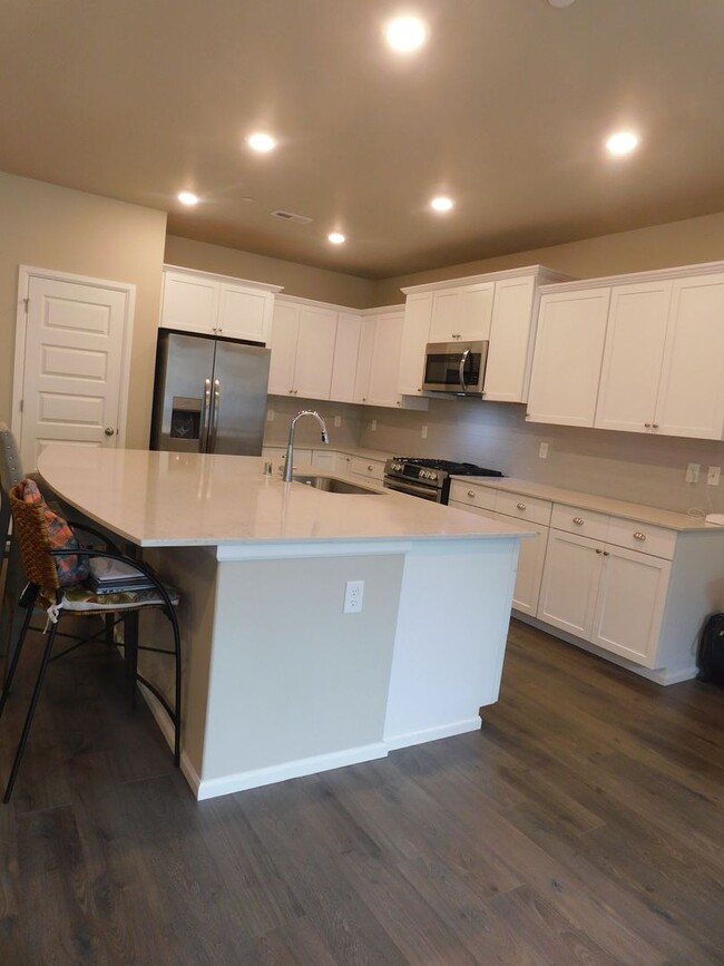 Building Photo - Charming 3 bedroom home for rent