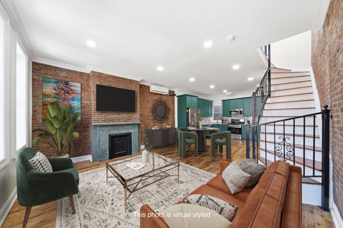 Building Photo - 37 Astor Pl