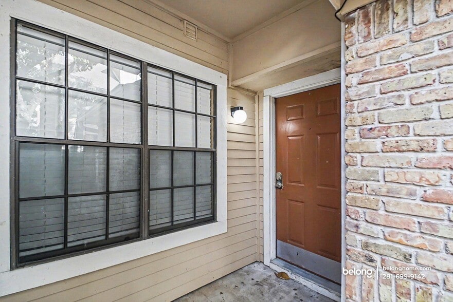 Building Photo - 2300 Old Spanish Trl