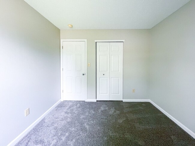 Building Photo - 4525 Golden Hinde Way