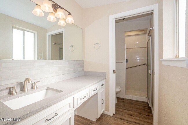 Building Photo - 4871 Los Reales Dr