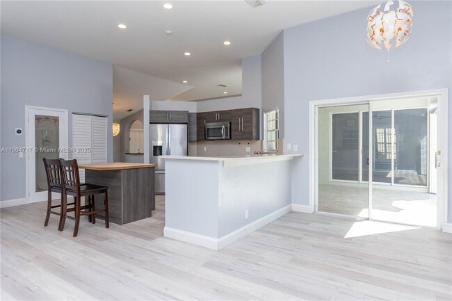 Building Photo - 642 Heritage Dr