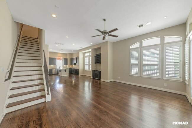 Building Photo - Stylish 3BR gated Townhome in Houston