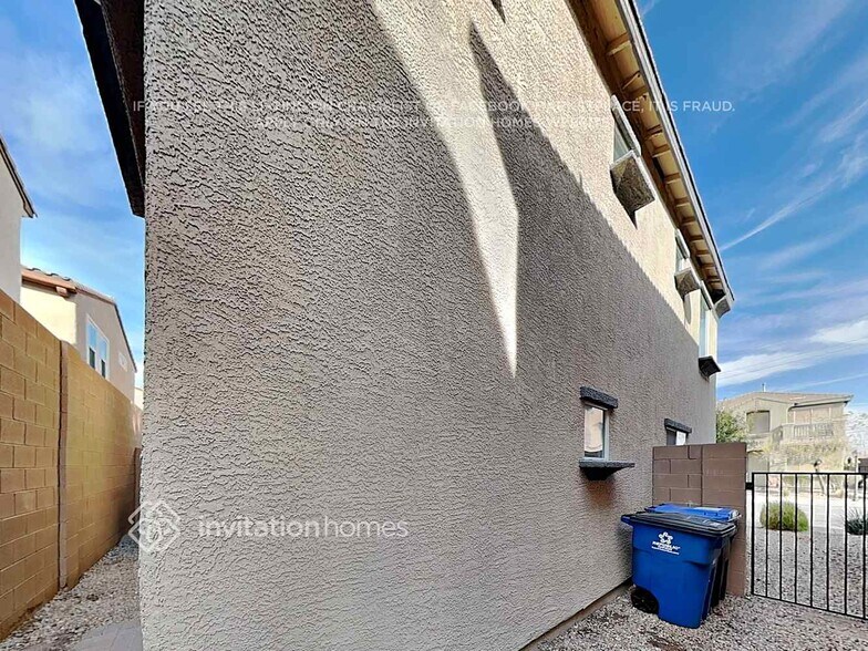 Building Photo - 181 Almond Ridge Pl