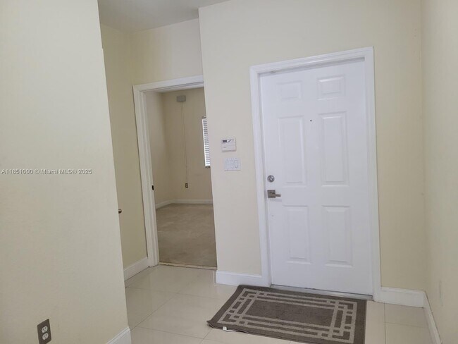 Building Photo - 6671 NW 107th Ct