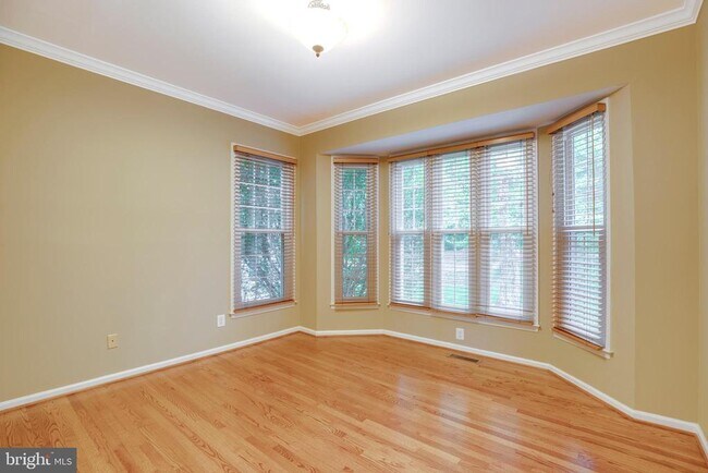 Building Photo - 5105 Claybank Ln