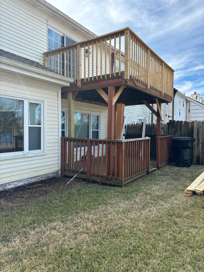 Building Photo - 5429 Grand Lake Crescent