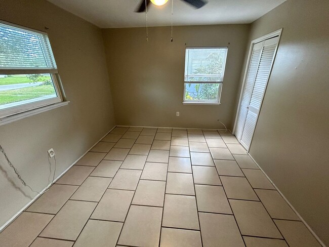 Building Photo - Bungalow in Central Gulfport