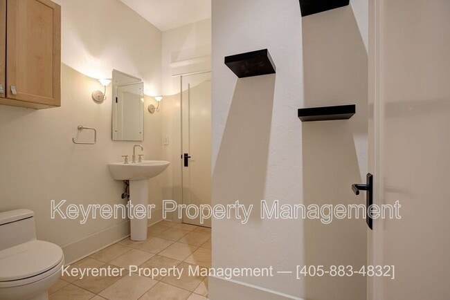 Building Photo - 812 NW 7th St