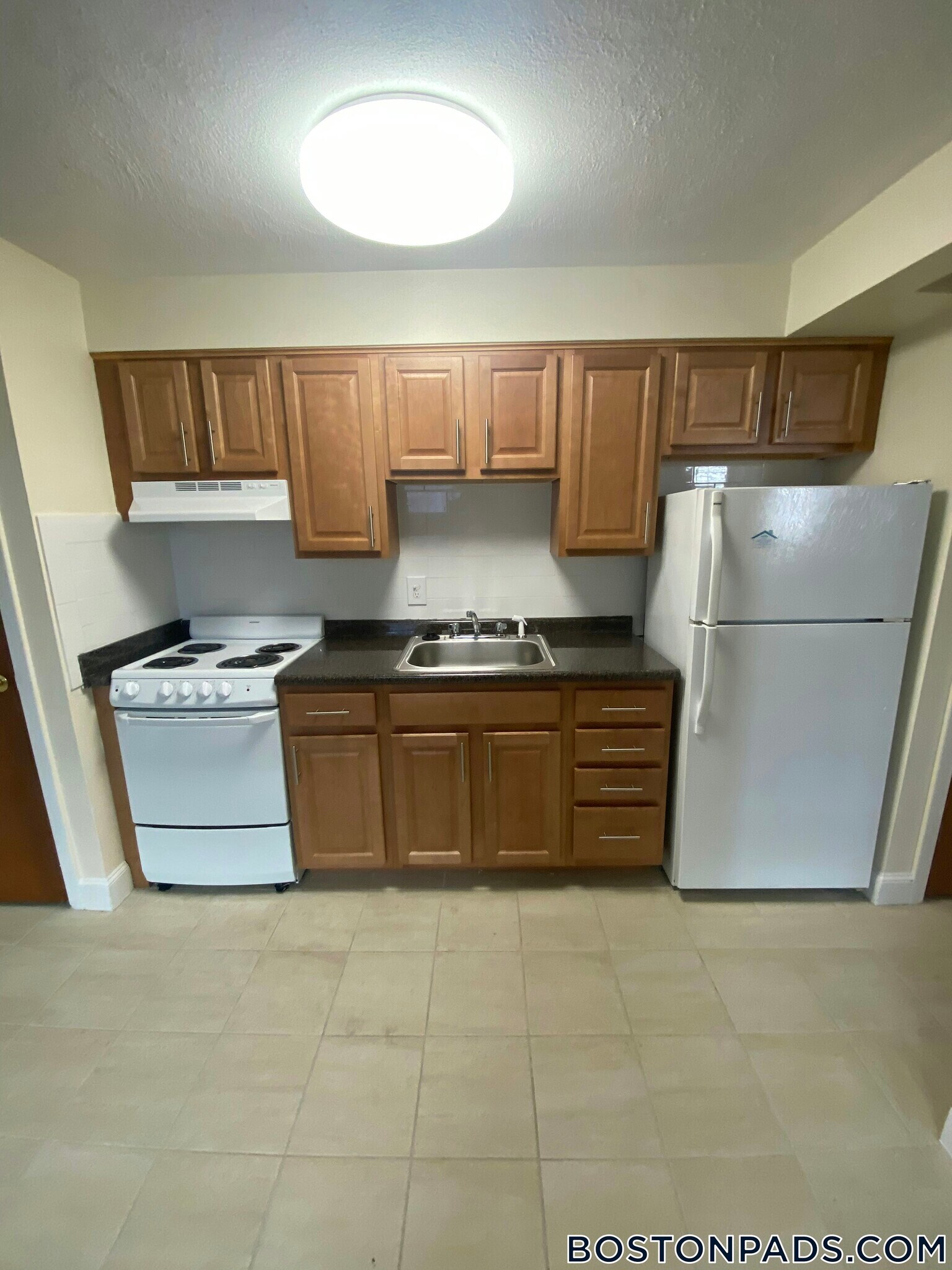 Building Photo - 12 Brattle Dr