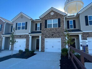 Building Photo - 1114 Bramhall Dr
