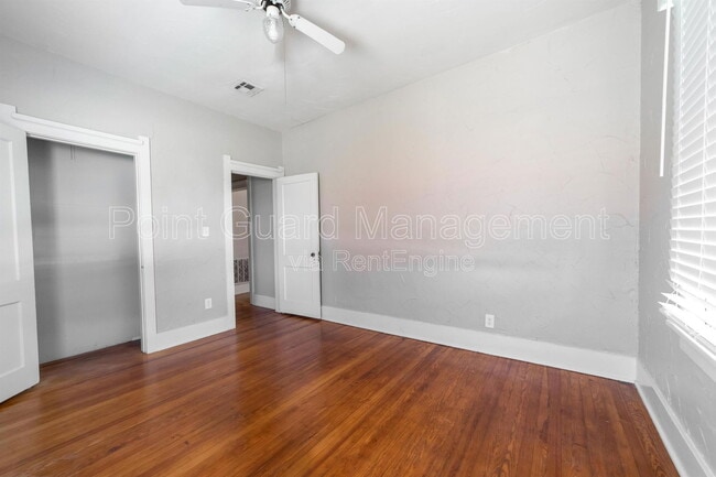 Building Photo - 116 NW 29th St