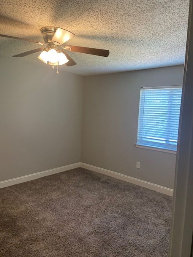 Building Photo - cpd4