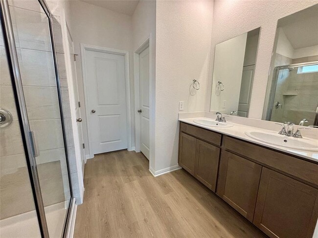 Building Photo - 101 Hannah Trl