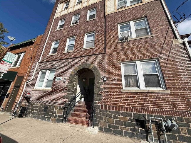 Building Photo - 8610 John F. Kennedy Blvd