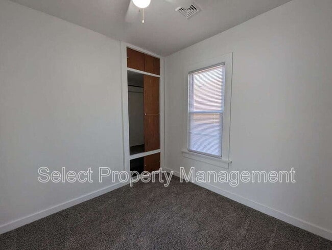 Building Photo - 1914 Kentucky Ave