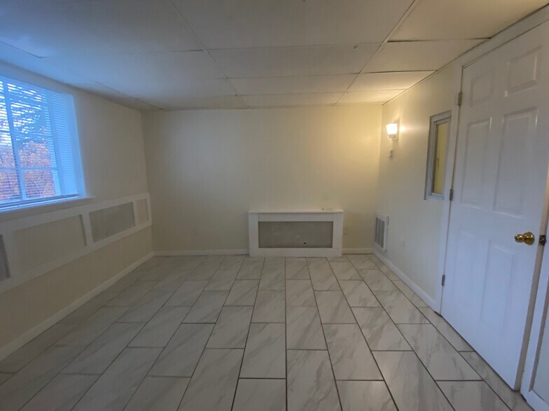 Dining Area - 2244 Nichols Ave