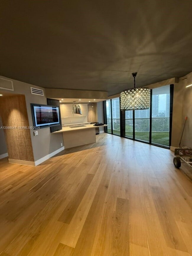 Building Photo - 3610 Yacht Club Dr