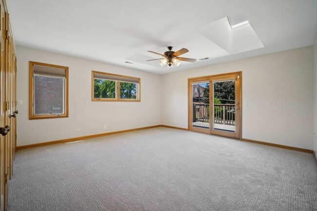 Building Photo - 3404 Linneman St