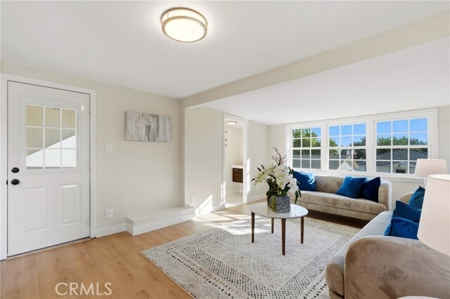 Building Photo - 274 W Laurel Ave