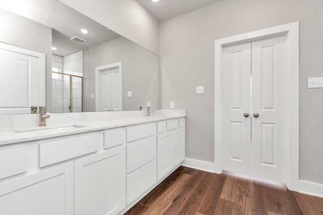 Building Photo - Welcome to the Sycamore – Style, Space & S...