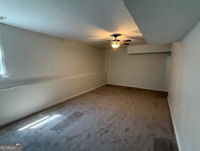 Building Photo - 35 Chatsworth Cir