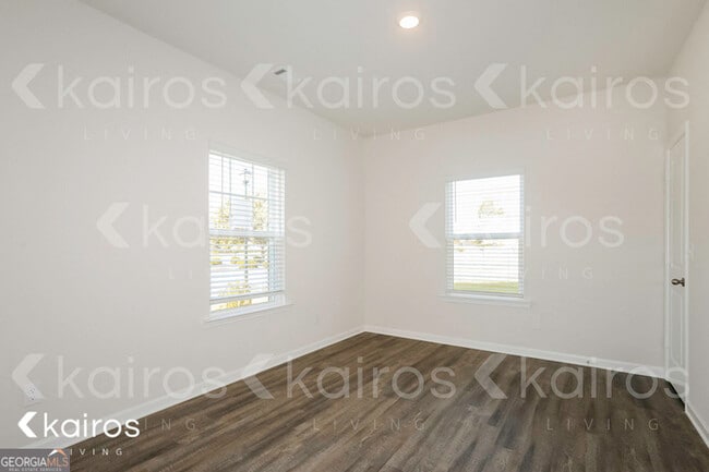 Building Photo - 7008 Pinehurst Way N