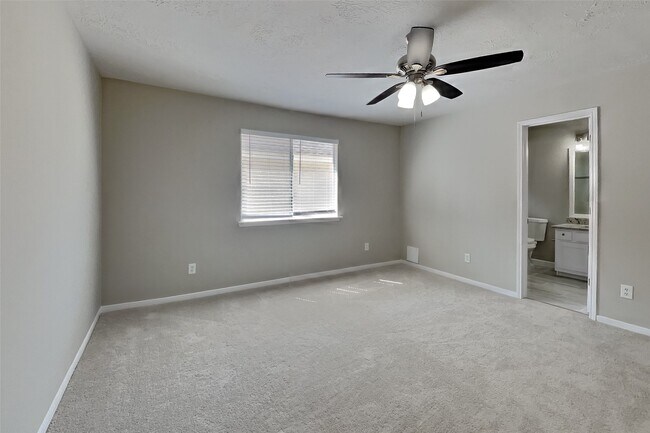Building Photo - 14918 Laytham Ln