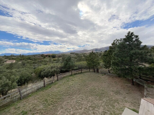 Building Photo - 5 Bedroom Home, 4.61 Acres, Available Near W Woodmen Rd & Westwood Rd!