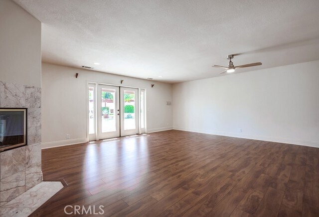 Building Photo - 39555 Ave Bonita