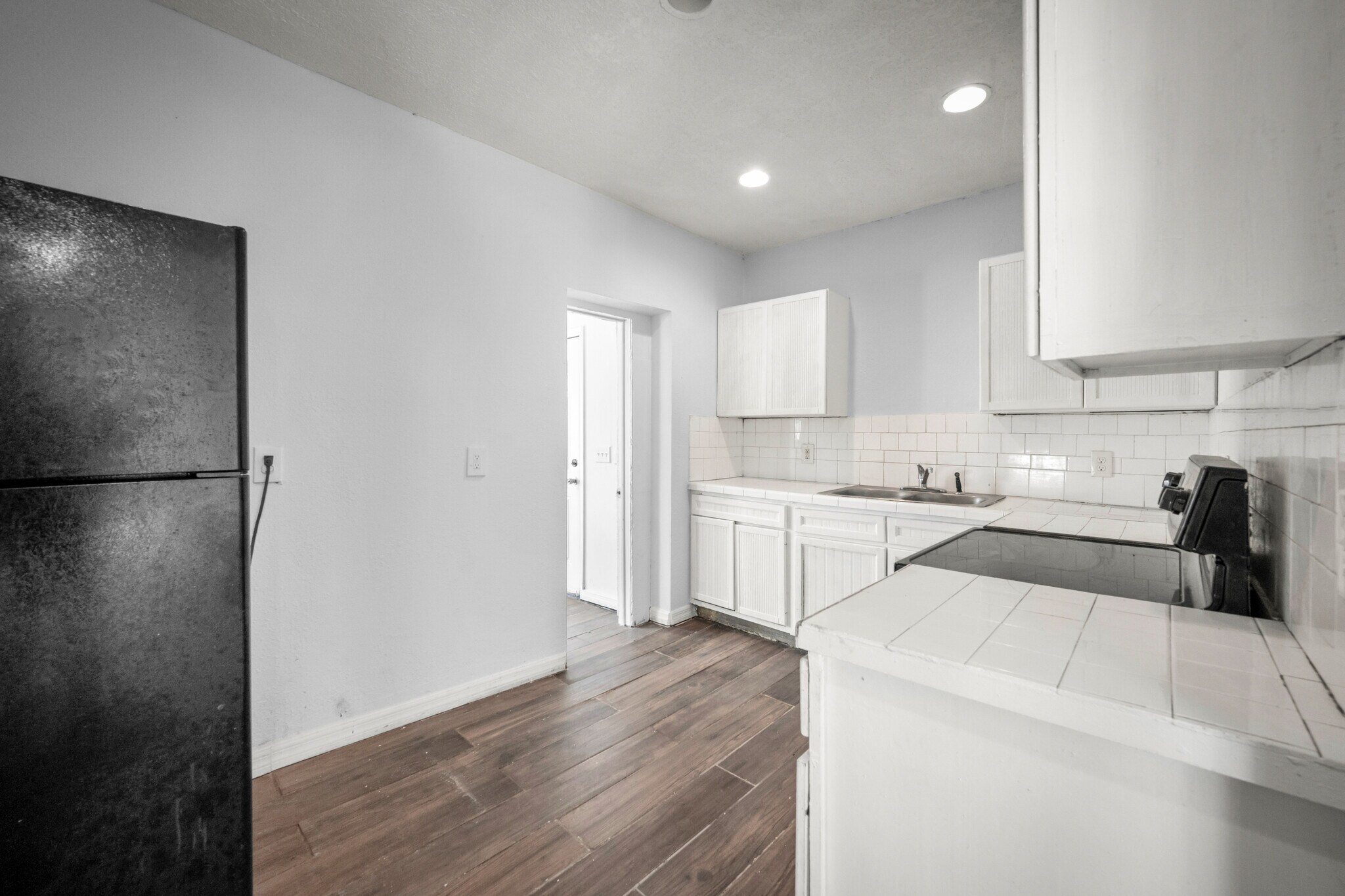 Building Photo - 1602 Wambolt St